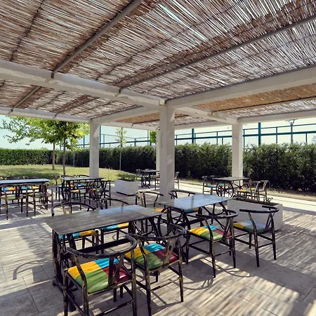 리조트 Grand Europa Resort, Affiliated By Melia 5*