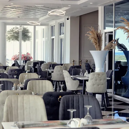 Grand Europa Resort, Affiliated By Melia Velipojë